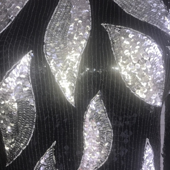 Long Sleeve Sequin top - Picture 5 of 12